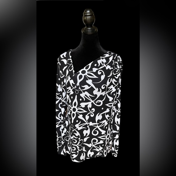 Narciso Rodriguez: Black and White Blouse - Picture 1 of 13